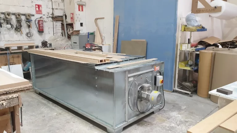 Aspiración integrada en herramientas o mesas de trabajo